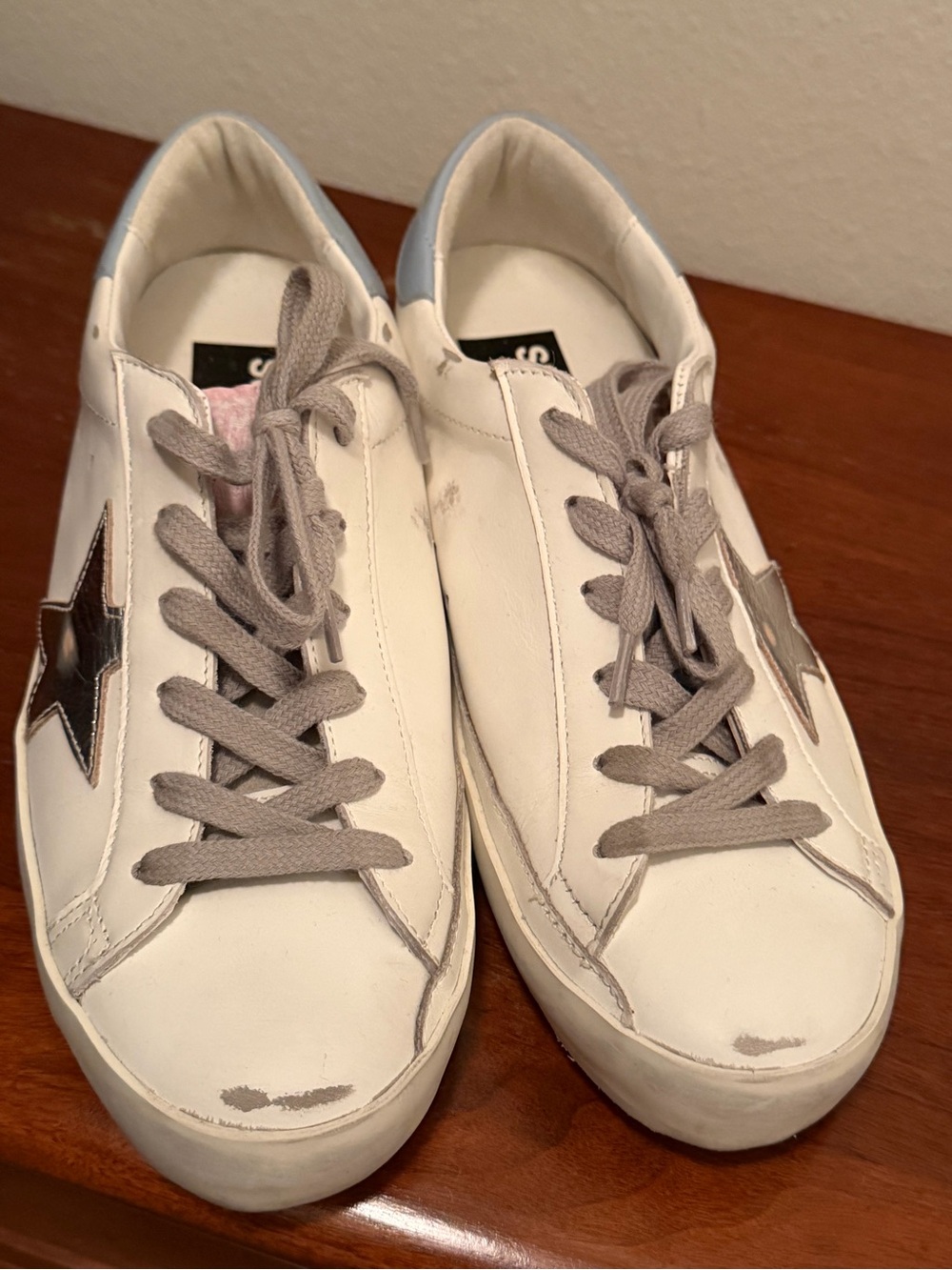 Golden Goose White Leather Low-Top Sneakers with Metallic Star